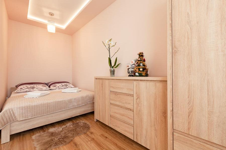 Piast Apartament Krasków Εξωτερικό φωτογραφία